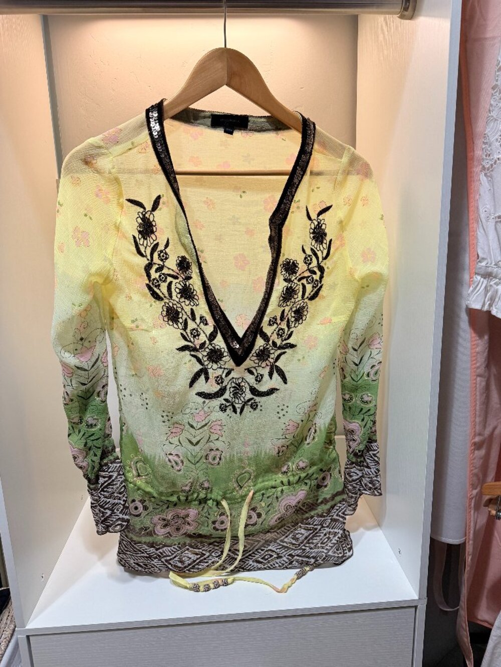 Vero Moda Embroidered V-Neck Sequin Top - Boho Yellow Olive Gradient